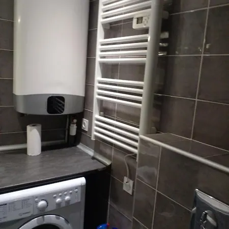En Climatise Avec Parking Apartment *